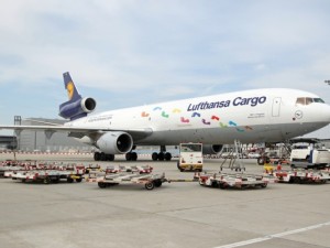 https://www.ajot.com/images/uploads/article/CHC_MD-11F_D-ALCH_Lufthansa_Cargo.jpg