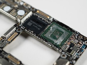 https://www.ajot.com/images/uploads/article/Huawei_chip.jpg