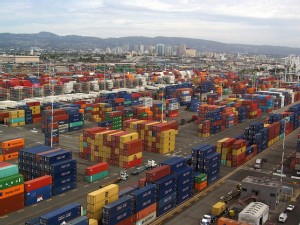 Port of Oakland August container volume dips 