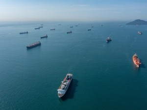 https://www.ajot.com/images/uploads/article/ships_wait_Panama.jpg