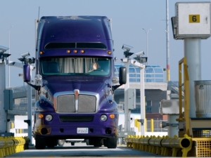 https://www.ajot.com/images/uploads/article/201101_Truck_entering_APM_Terminals_Pier_400_gate_and_scale.jpg