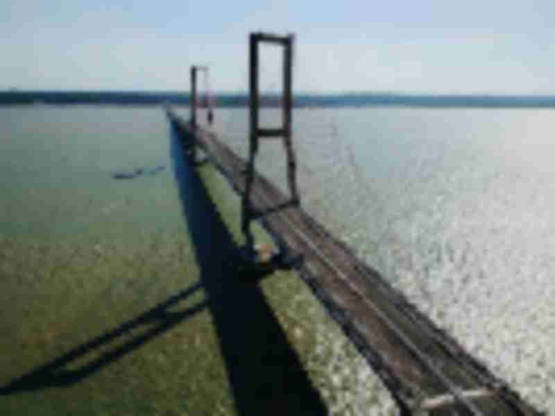 Indonesia plans 4-mile sea bridge near Singapore