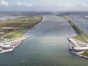 https://www.ajot.com/images/uploads/article/691-rotterdam-barriers-aerial.jpg