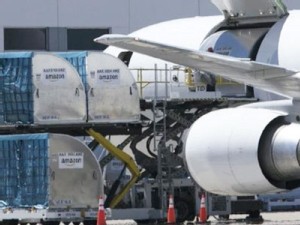 https://www.ajot.com/images/uploads/article/702-amazon-containers-air-cargo-cropped.jpg