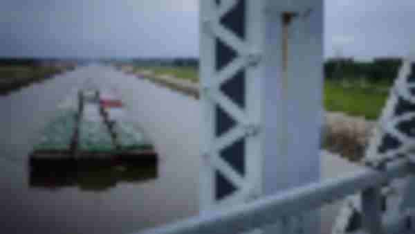 https://www.ajot.com/images/uploads/article/748-mississippi-river-barge.jpg
