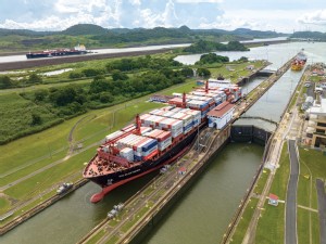 https://www.ajot.com/images/uploads/article/764-ocean-carrier-panama-canal-locks.jpg
