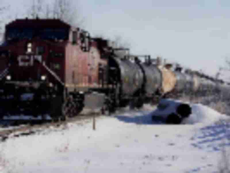 Pipeline prospects in Canada snarl rail talks, Cenovus CEO says