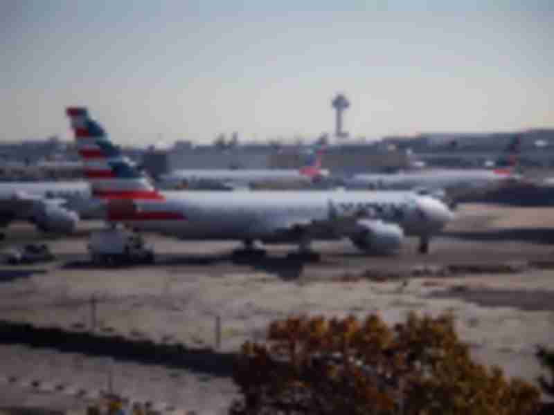 Pilots of American Airlines jet in JFK runway near miss receive subpoenas