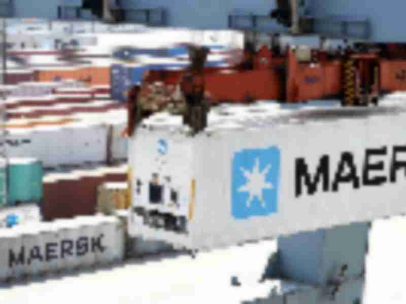 Maersk is said to weigh sale of $1 billion cold container unit