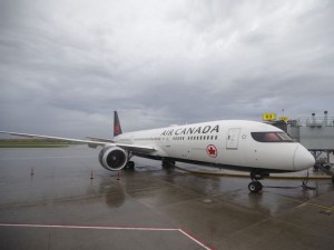 https://www.ajot.com/images/uploads/article/Air_Canada_Boeing_737.jpg
