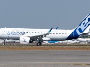 https://www.ajot.com/images/uploads/article/Airbus_A320neo_landing_03.jpg