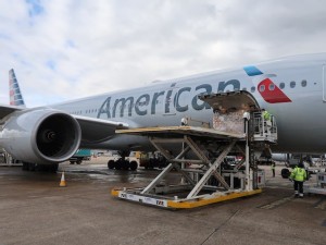 https://www.ajot.com/images/uploads/article/American-Airlines-AA-LHR-cargo-feature.jpg