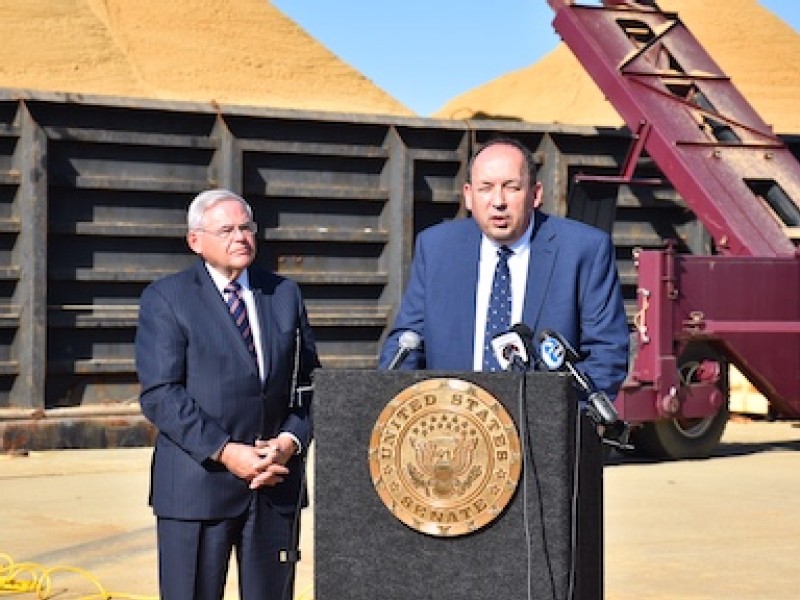 Senator Menendez announces $9 million to expand Salem port services