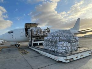 https://www.ajot.com/images/uploads/article/B737-in-SHJ-loading-cargo-for-Damascus.png