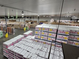 https://www.ajot.com/images/uploads/article/CH_Robinson_warehouse.jpg
