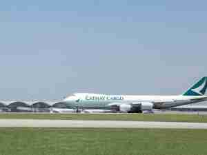 Cathay Cargo congratulates HKIA on being world’s busiest cargo airport for the 13th time in 14 years
