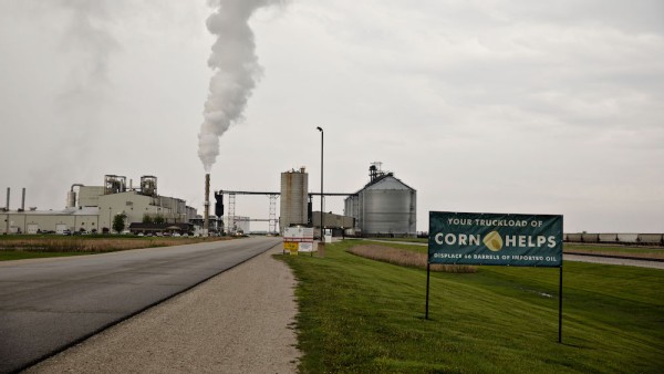 Biden paves way for US corn to profit from green jet fuel