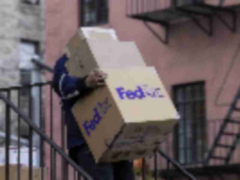 FedEx reduces US Sunday deliveries as e-commerce cools