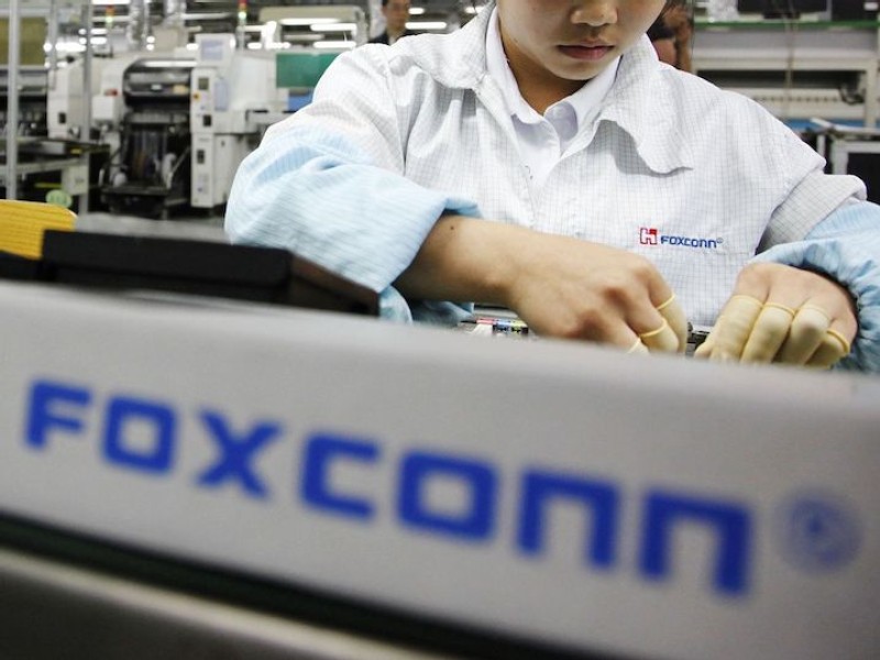 China seals off IPhone maker, CNOOC in Shenzhen to battle Covid