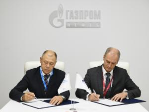 https://www.ajot.com/images/uploads/article/Gazprom_Neft_bunkering_signing.jpeg