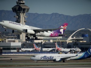 Alaska Air, Hawaiian tie-up to get DOJ ruling by early August