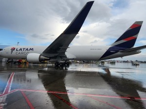 https://www.ajot.com/images/uploads/article/LATAM-Cargo_Plane.jpg