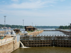 https://www.ajot.com/images/uploads/article/Lock-and-Dam-15-Mississippi-River.jpg