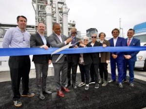 Renewable energy project powers port with hydrogen