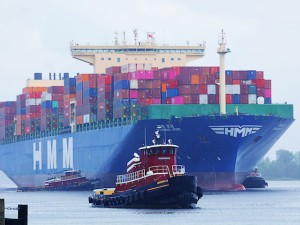 https://www.ajot.com/images/uploads/article/MV_Hyundai_Hope_Arrives_to_Port_of_Wilmington.jpg