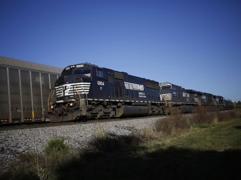 Norfolk Southern defeats activist attempt to sack rail CEO