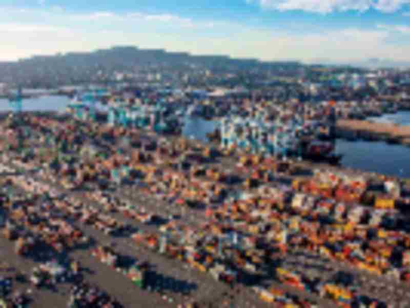  Transpacific rates at a two-month low, as congestion grows on East Coast