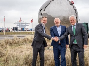Rotterdam World Gateway container terminal invests in shore-based power