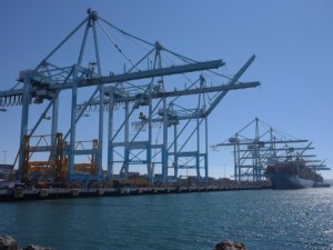 https://www.ajot.com/images/uploads/article/Ship-to-shore_cranes-port-los-angeles.jpg