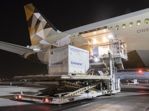 https://www.ajot.com/images/uploads/article/The_flight_carrying_the_first_global_shipment_of_Sotrovimab_arrived_in_Abu_Dhabi.jpg