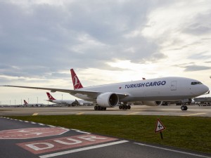 https://www.ajot.com/images/uploads/article/Turkish-Cargo-airplane-on-tarmac.jpg
