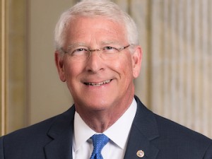 https://www.ajot.com/images/uploads/article/U.S_._Senator_Roger_F_._Wicker_Official_Portrait%2C_2018_.jpg