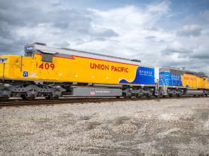 Union Pacific testing first-of-its-kind hybrid locomotive