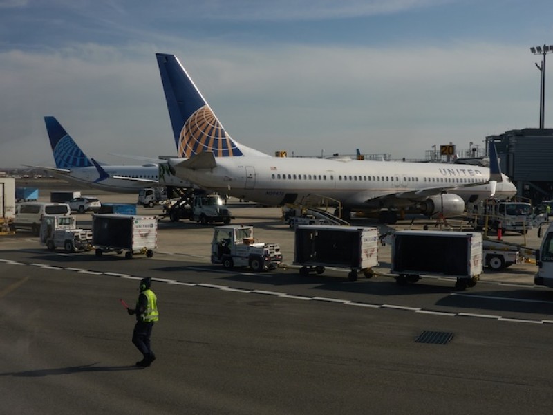 United faces threat of curbs on new routes with FAA clampdown