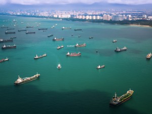 https://www.ajot.com/images/uploads/article/Vessels_berthing_at_Singapore.jpg