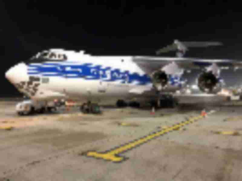 Sequential loading of Volga-Dnepr IL-76TD-90VD freighters reduces ground handling time by six hours for sensitive equipment to China
