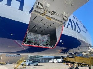 https://www.ajot.com/images/uploads/article/britsih-airways-iag-cargo-loading.jpg