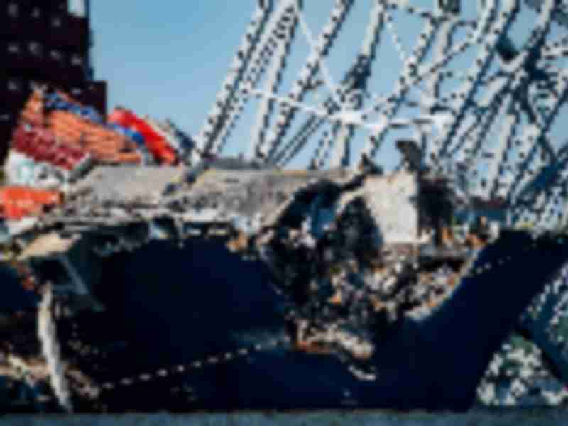 Towing of wrecked container ship in Baltimore is under way