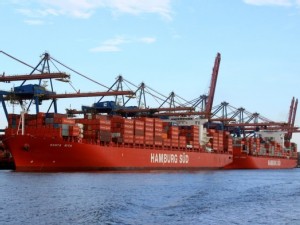 https://www.ajot.com/images/uploads/article/hamburg-sud-ships-at-port.jpg