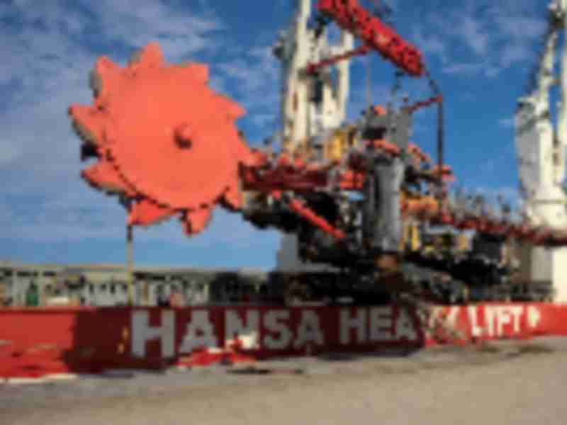 Hansa Heavy Lift transports huge shiploader from Belgium to Angola