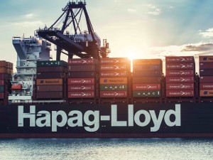 https://www.ajot.com/images/uploads/article/hapag-lloyd-Caucedo-containership-sunset.jpg