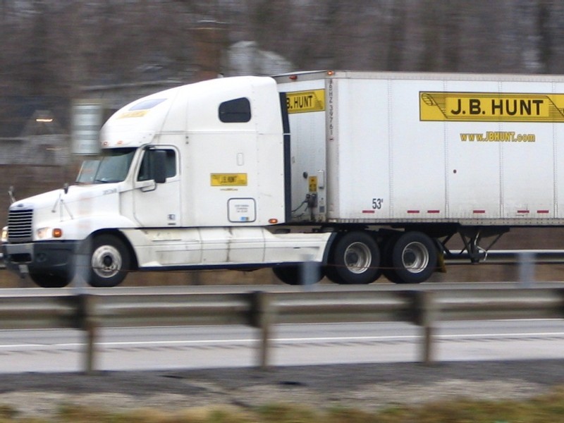 J.B. Hunt jumps as outlook shows ‘No doom, no gloom’ in trucking