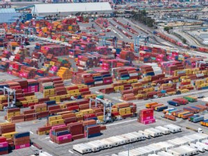 https://www.ajot.com/images/uploads/article/long-beach-containers-aerial-4-3-md.jpg
