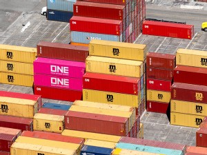 https://www.ajot.com/images/uploads/article/long-beach-containers.jpg