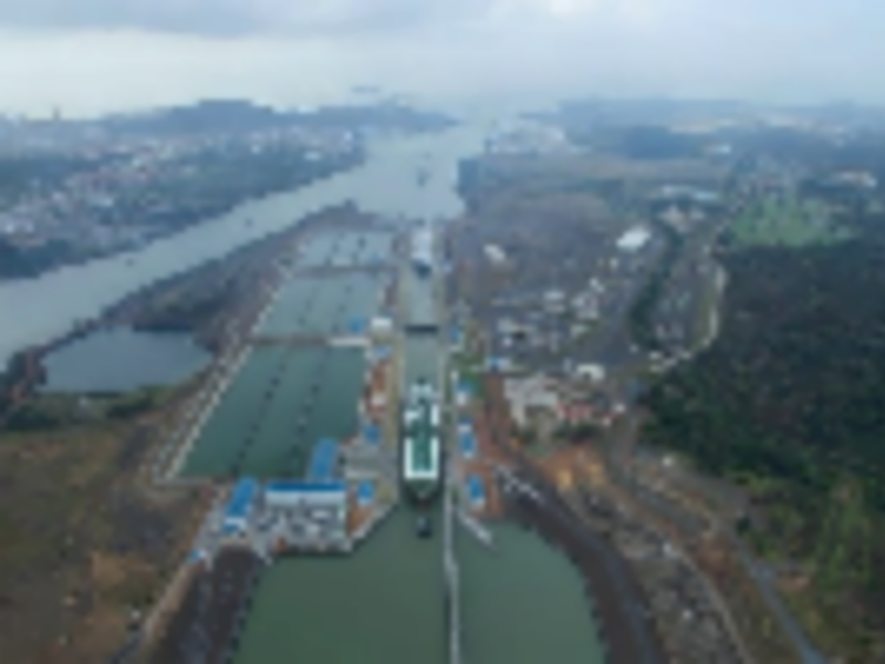 Panama Canal Sets New Milestone, Transits Three LNG Vessels in One Day