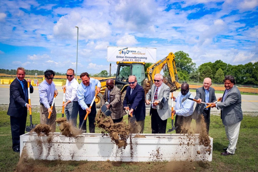 Officials celebrated the groundbreaking of an agricultural transload facility in Dillon County. (Photo/SCPA/English Purcell)